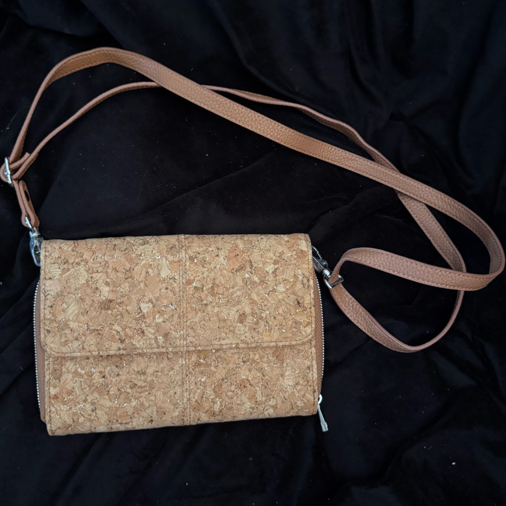 Thirty-one brand cork crossbody